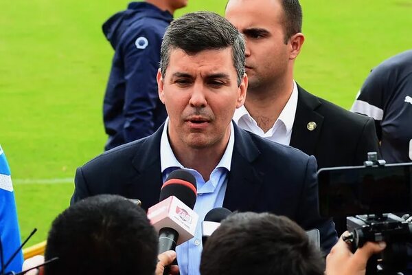 Asegurados de IPS piden a Peña agregar pago de deuda a proyecto de “medidas extraordinarias” - Política - ABC Color