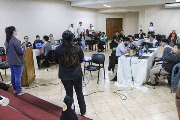 Municipalidad de Hernandarias inicia importantes cursos de formación profesional | DIARIO PRIMERA PLANA