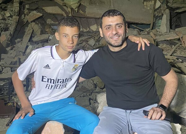 Versus / Real Madrid "apadrinó" a un niño que perdió a toda su familia tras el terremoto en Marruecos