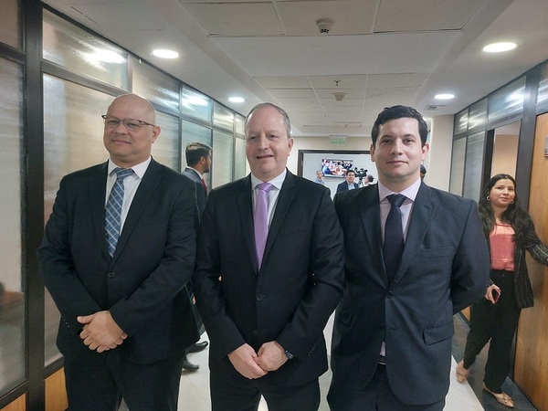 Ejecutivo aclara que proyecto del Ley no plantea un nuevo endeudamiento