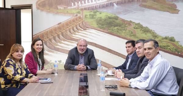 La Nación / Itaipú y MUVH articulan la construcción de viviendas sociales
