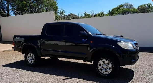 Denuncian que Senabico subastó una camioneta robada en Brasil - Nacionales - ABC Color