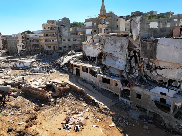 Aumentan a 11.300 los muertos por las inundaciones en Libia y siguen buscando a 10.000 desaparecidos - Megacadena