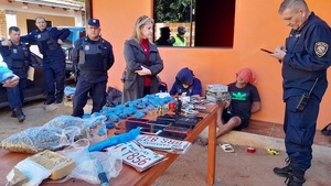 Recuperan dos vehículos denunciados como robados