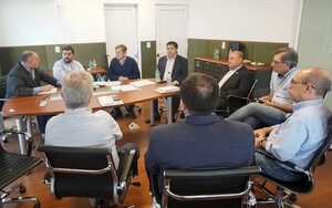 EBY: siguen las negociaciones sobre deudas, pero en reserva - Economía - ABC Color