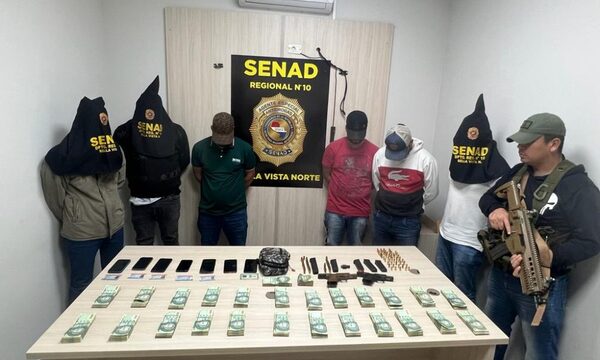 Presuntos acopiadores de marihuana detenidos con armas de fuego y más de 250 millones de guaraníes
