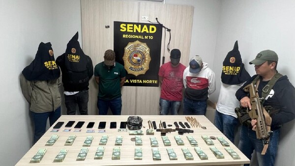 Caen 5 paraguayos y un brasileño con drogas y millonaria suma oculta en Bella Vista Norte
