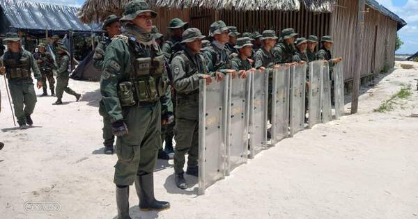La Nación / Dos muertos en choque entre militares y mineros ilegales