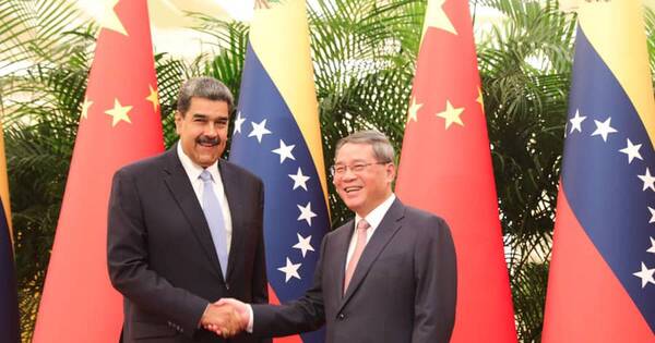 La Nación / China formará astronautas venezolanos, anunció Maduro