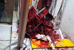 Entintado de billetes frustró robo de G. 200 millones tras detonar cajero con explosivo •