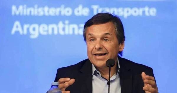 La Nación / Ministro argentino acusa a armadores paraguayos por conflicto en hidrovía
