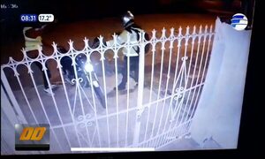 Le robaron su motocicleta frente a su vivienda en Capiatá | Telefuturo