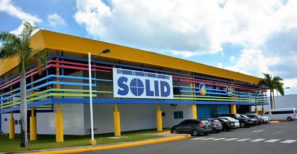 Industria local lanza nueva línea de pinturas para transporte marítimo