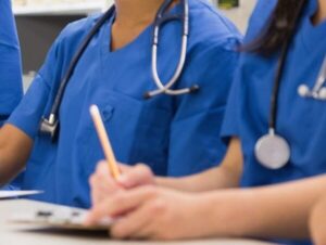 ¿Cuáles son las competencias generales y específicas de los médicos? · Radio Monumental 1080 AM