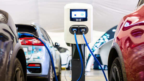 Diario HOY | Gobierno reafirma su interés en avanzar hacia la electromovilidad