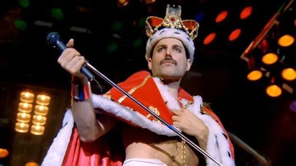 La subasta de objetos de Freddie Mercury recauda más de 45 millones de euros - Música - ABC Color