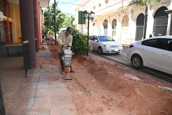 Cableado subterráneo en Palma: ANDE habla de un avance del 43% - Nacionales - ABC Color