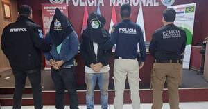 La Nación / Detienen en CDE a dos brasileños con código rojo por intento de golpe