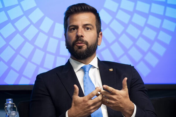 El CAF aprueba un nuevo crédito de 200 millones de dólares para Ecuador - MarketData