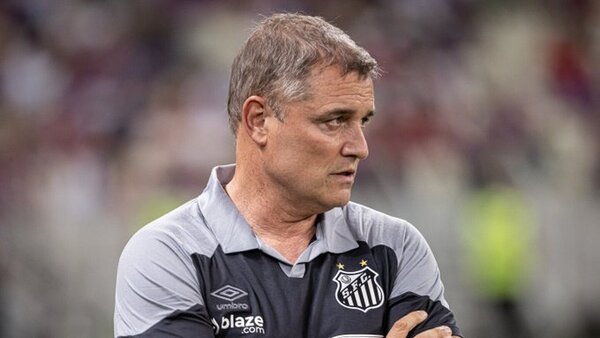 Santos despide a Diego Aguirre