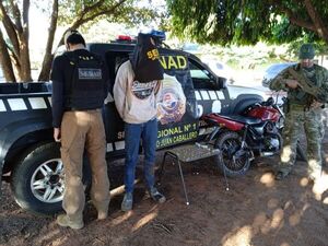 Cae supuesto distribuidor de drogas en una plaza de barrio Obrero