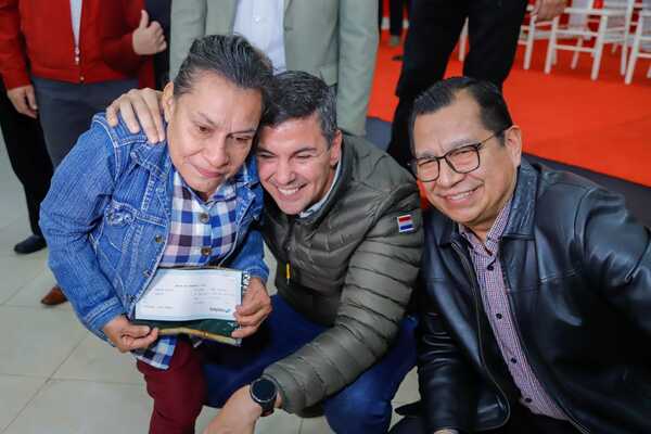 Tekoporã Mbarete: Peña reafirmó compromiso en mejorar la calidad de vida de los más necesitados
