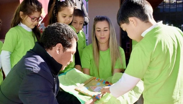 Enseñan a reciclar y denuncian toneladas de basura en Costanera de Pilar