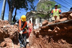 En calle Palma, obras civiles para cableado subterráneo tienen un 43% de avance - Economía - ABC Color