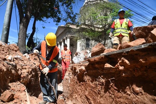 En calle Palma, obras civiles para cableado subterráneo tienen un 43% de avance - Economía - ABC Color