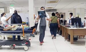 Apuntan a “descontrol” en carreras del área de  Salud - Nacionales - ABC Color