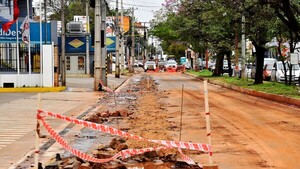 Reclamos por prolongadas obras de Essap que generan embotellamientos