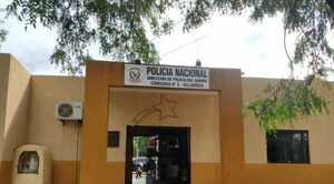 Denuncian a policías de Villarrica por plantar droga a joven universitario.