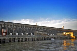 AUDIO: Itaipú recibe calificación Triple A - Enfoque económico - ABC Color