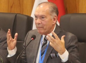 La democracia debe dar respuesta a la pobreza y a la inseguridad para evitar el retroceso - La Tribuna
