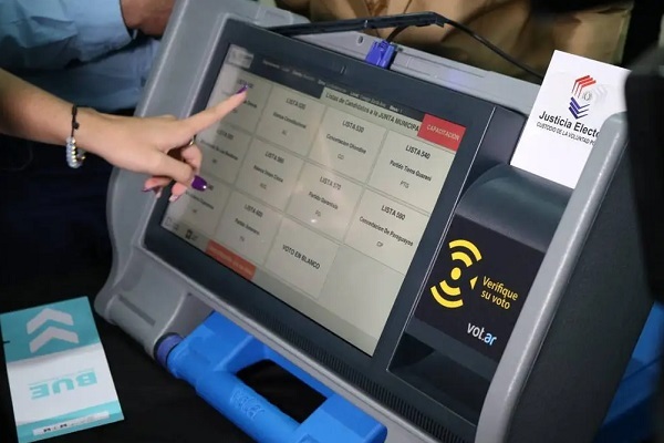 Inscripción automática de paraguayos en el exterior: una esperanza para compatriotas