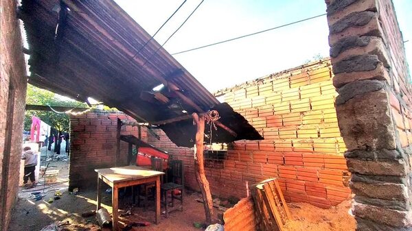 Abuela necesita ayuda solidaria para terminar una habitación, y poder resguardar a sus cinco nietos - Nacionales - ABC Color