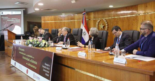 La Nación / Jiménez valoró jornada de egresados de la Universidad de Bolonia