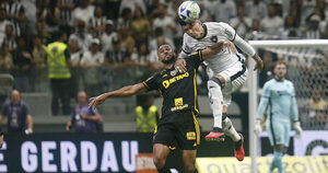 Versus / Con "Gatito" y Segovia, Botafogo cae ante Mineiro, pero sigue cómodo arriba