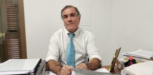 Exfiscal cuenta como fue destituido por el Jurado al negarse a pedido de OGD