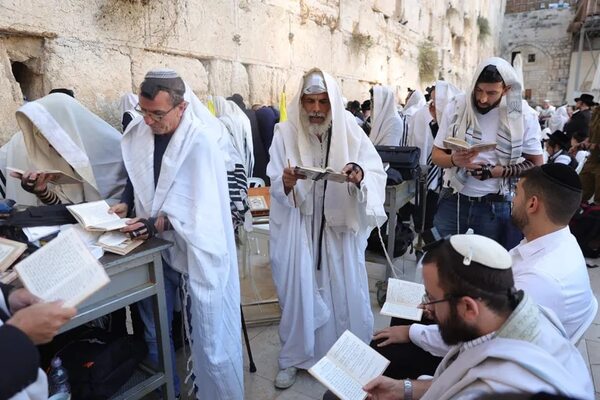 Israel: tensión en la Explanada de Mezquitas tras entrar religiosos y nacionalistas israelíes - Mundo - ABC Color