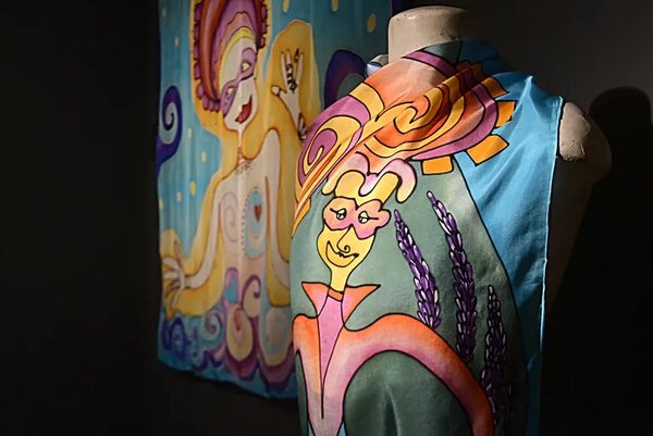 Arte: mujeres de Seda en Exaedro - ABC Revista - ABC Color