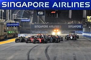 ¡Carlos Sainz Jr. rompió la racha y ganó el GP de Singapur de F1! - ABC Motor 360 - ABC Color