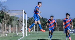 Versus / Cerro arrasó en los "mini clásicos" de formativas