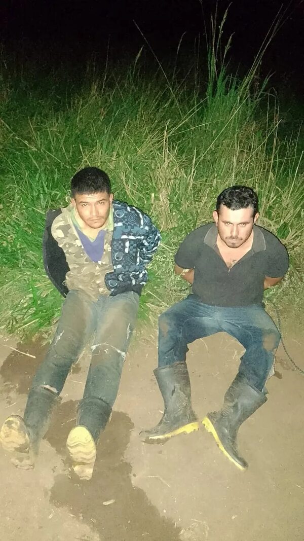 Video: en enfrentamiento entre policías y delincuentes detienen a presunto autor del homicidio de un niño - Nacionales - ABC Color