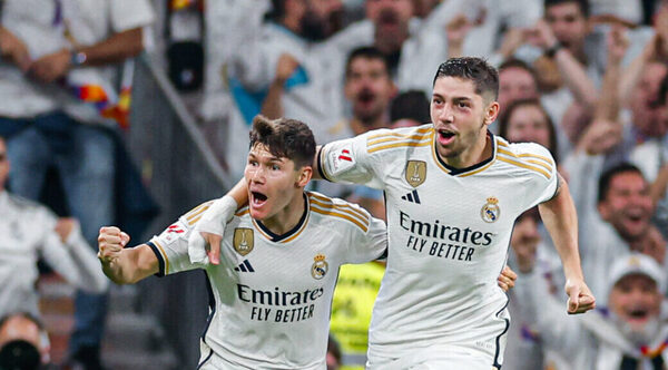 Versus / El Real Madrid remonta ante la Real Sociedad y sigue líder de LaLiga