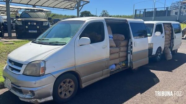Incautan dos furgones paraguayos con carga de contrabando en Brasil - ABC en el Este - ABC Color
