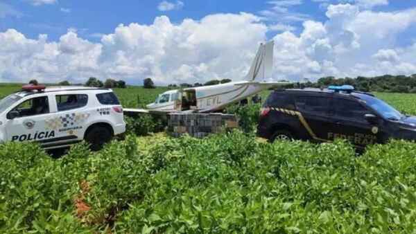 Cae piloto de avioneta interceptada por aviones Tucano y que salió de Paraguay con drogas