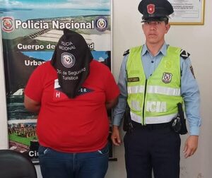Detienen a falso comerciante tras asalto a turista brasileño