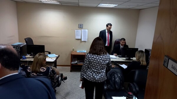 Juez impone millonaria fianza a la abogada de Ramón González Daher