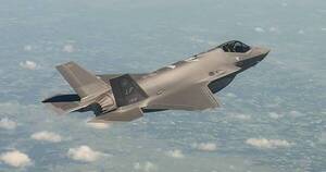 La Nación / Ejército pide ayuda a los vecinos para ubicar un avión furtivo